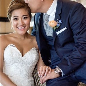 Wedding dress! Only worn once 😉